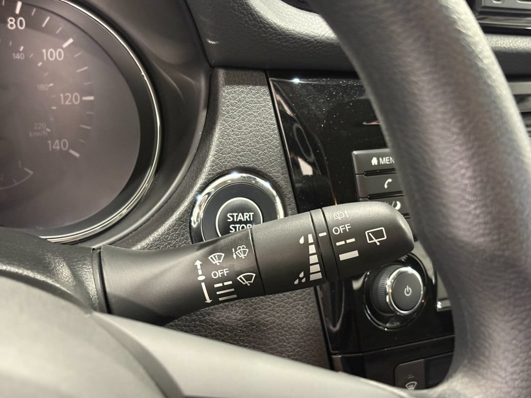 Used 2019 Nissan Rogue Sport SV AWD/4WD image 16
