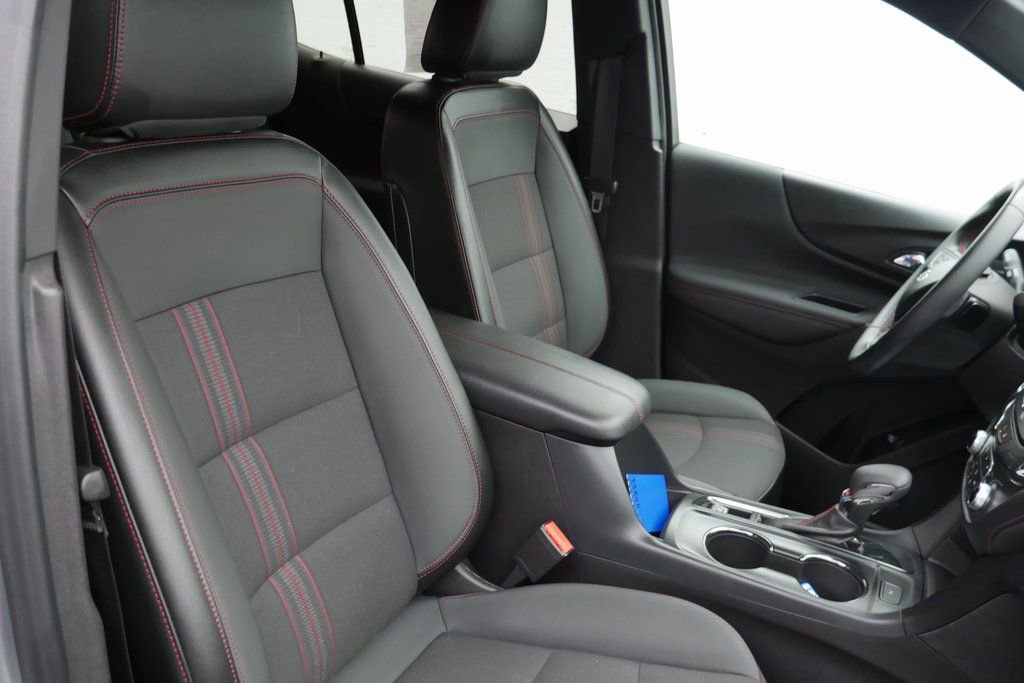 Used 2024 Chevrolet Equinox RS image 23