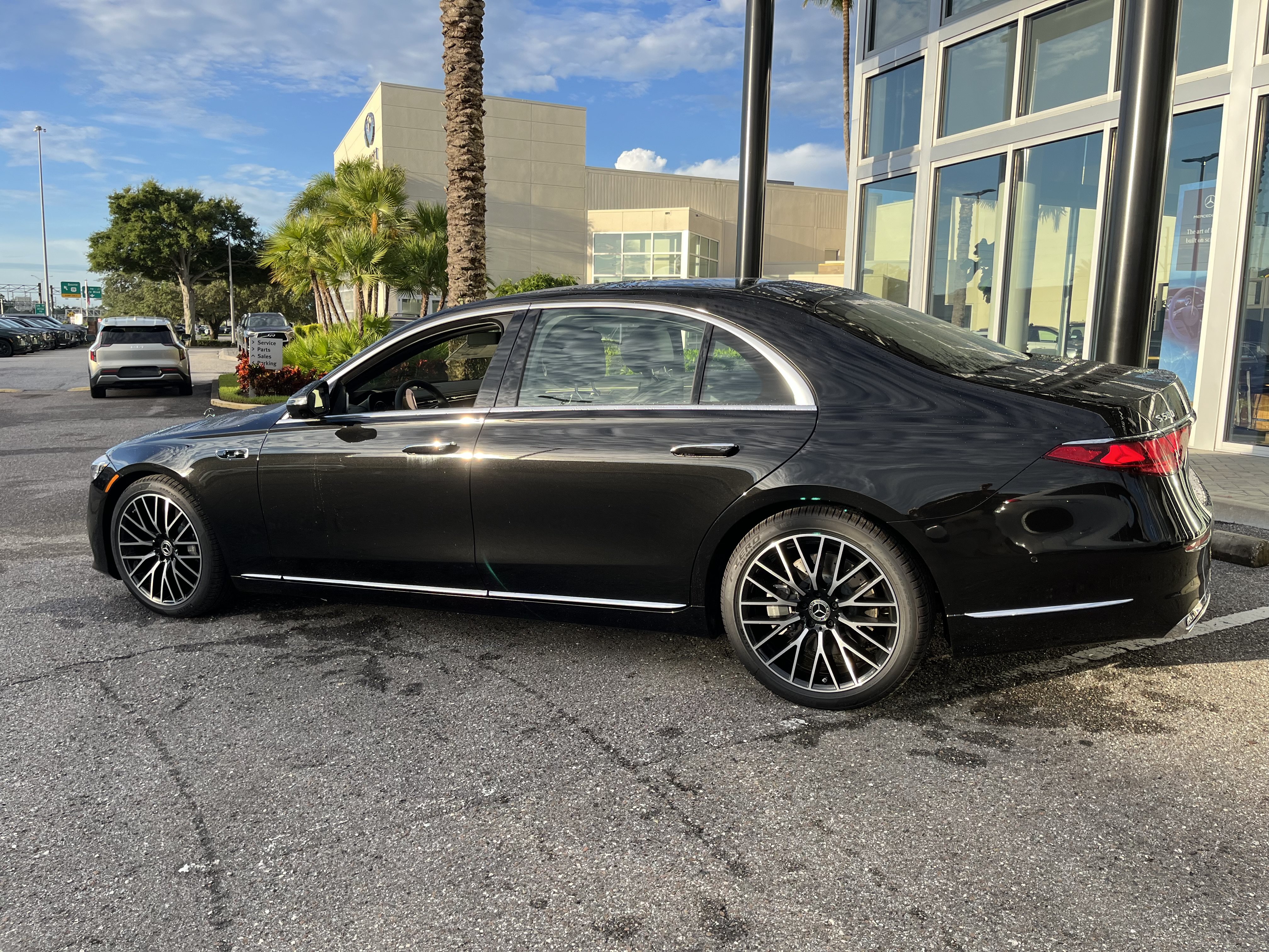 New 2027 Mercedes-Benz S 580 4MATIC Sedan image 4
