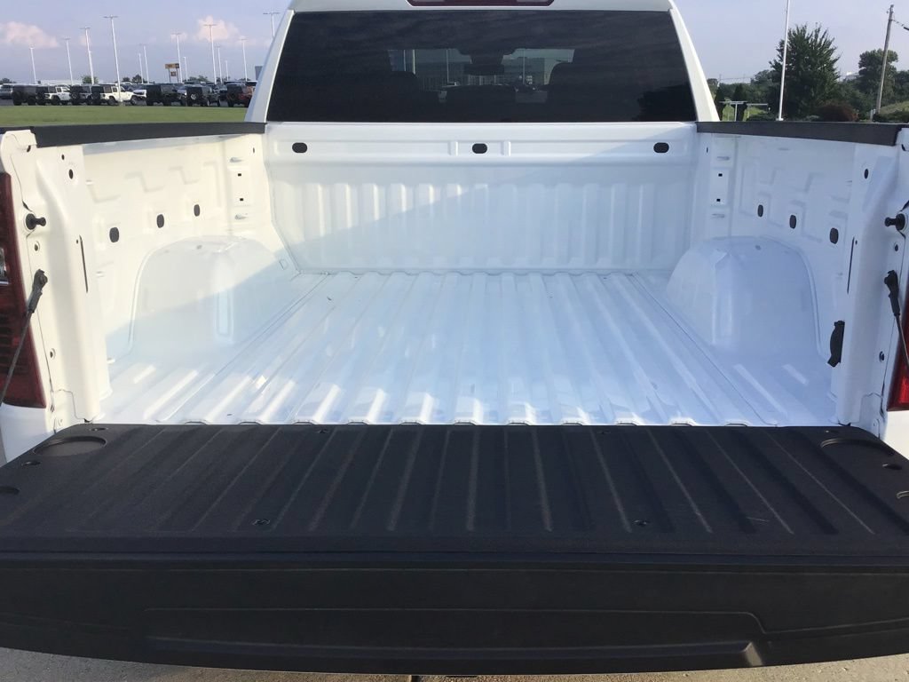 New 2026 Chevrolet Silverado 1500 Custom AWD/4WD image 29