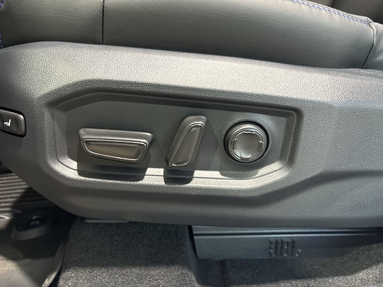 New 2026 Toyota Sequoia Platinum AWD/4WD image 12