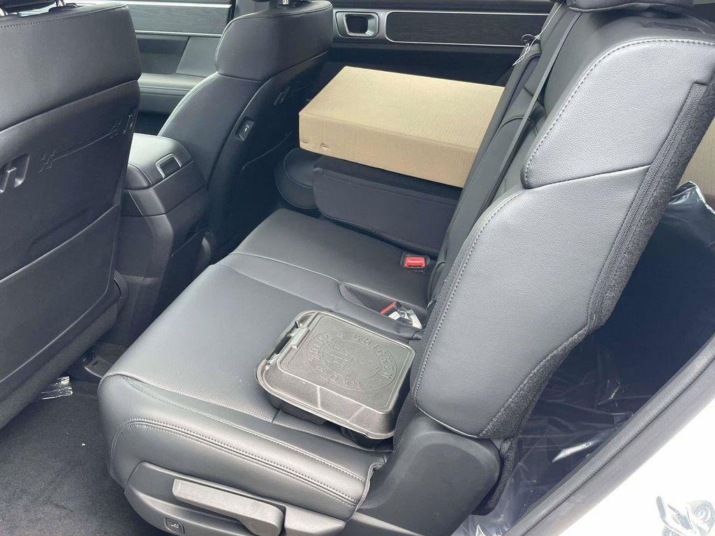 New 2026 Hyundai Santa Fe Limited FWD image 40
