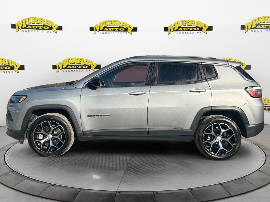Certified 2024 Jeep Compass Latitude image 2