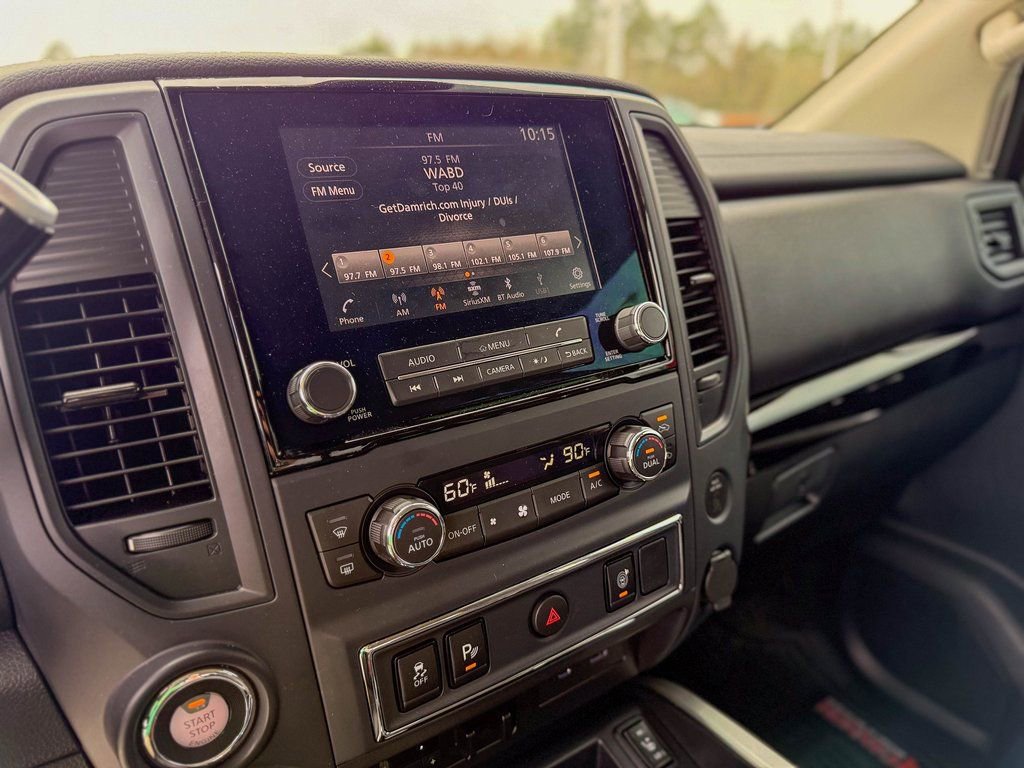 Used 2024 Nissan Titan SV w/ SV Convenience Package image 23