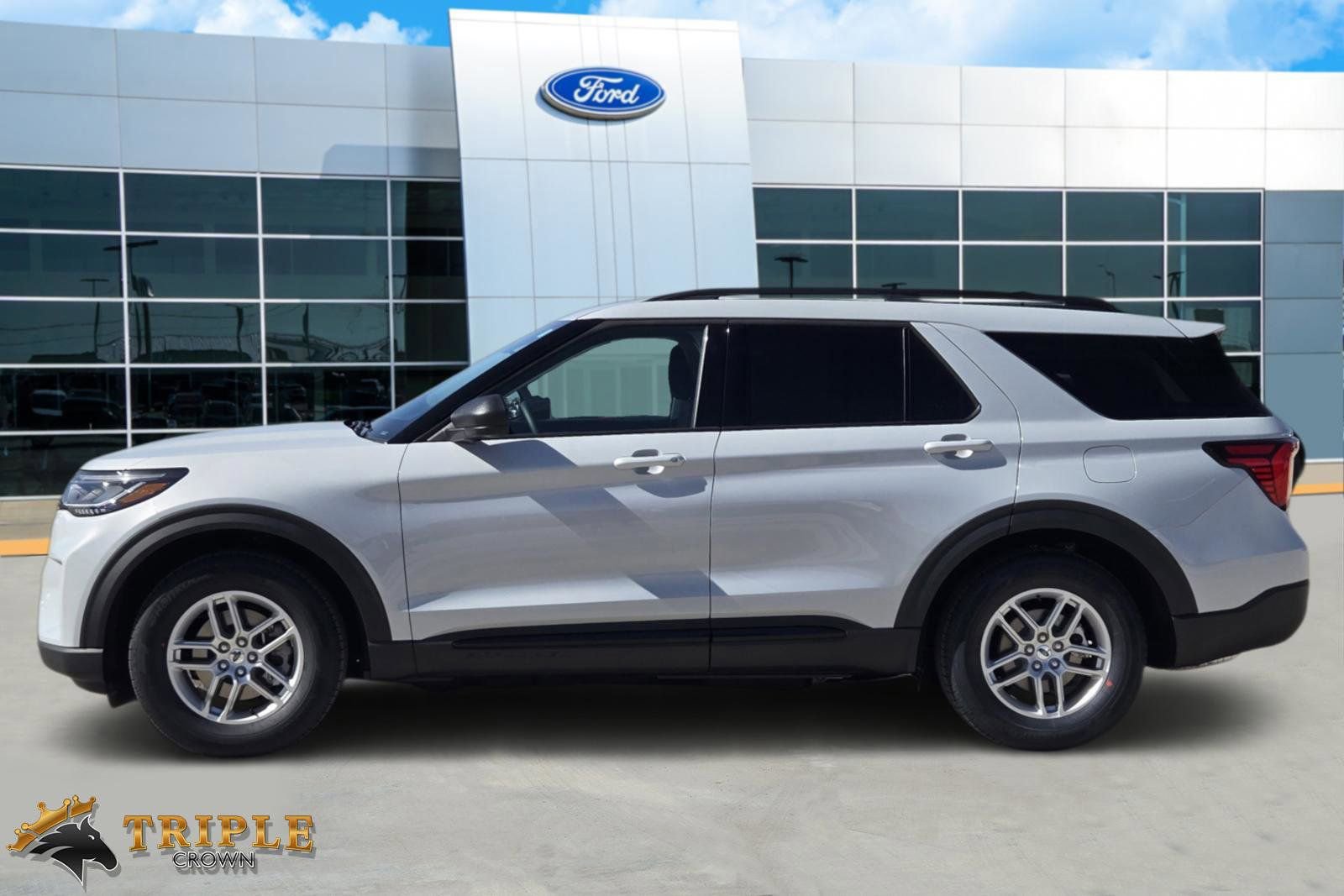 New 2026 Ford Explorer Active image 3