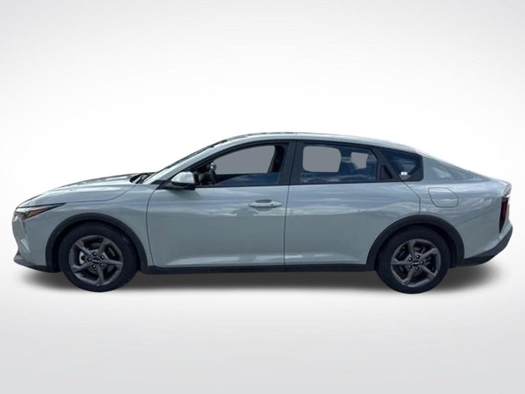 Used 2025 Kia K4 FWD image 11