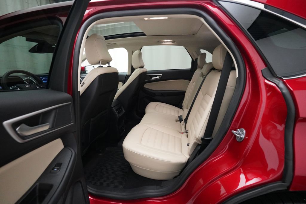 Used 2024 Ford Edge SEL w/ Convenience Package image 15