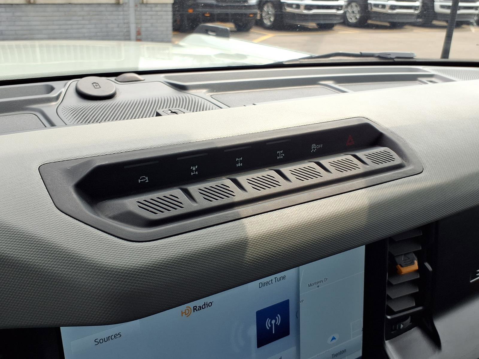 Used 2022 Ford Bronco Badlands image 12