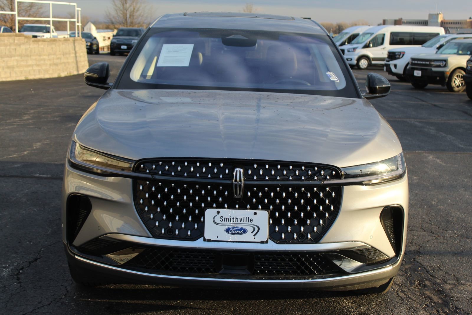 Used 2024 Lincoln Nautilus Premier w/ Equipment Group 102A image 10