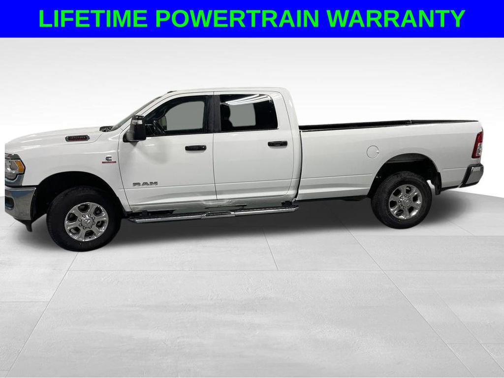 Used 2024 RAM 3500 Big Horn video 2