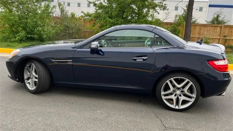 Used 2014 Mercedes-Benz SLK 250 image 8