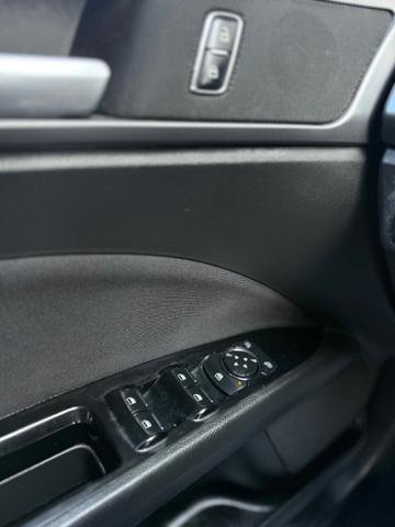 Used 2015 Ford Fusion SE FWD image 16