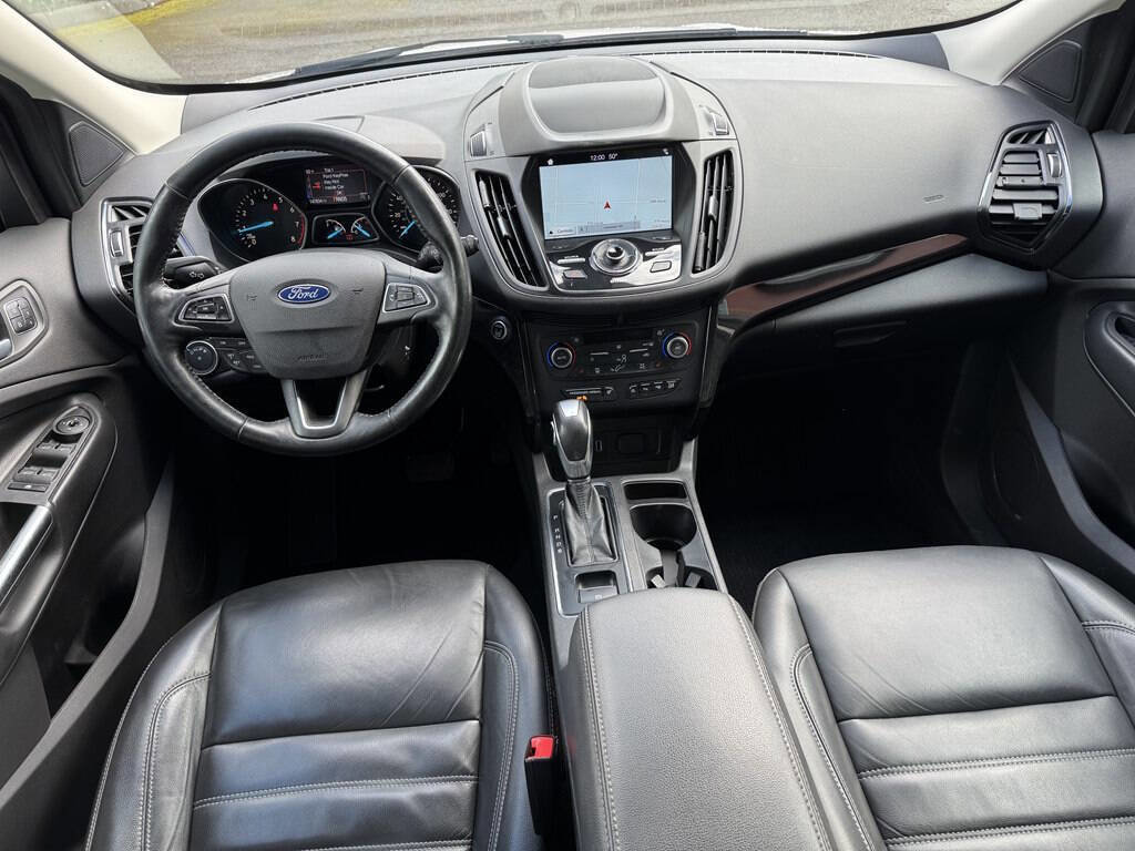 Used 2019 Ford Escape Titanium image 14