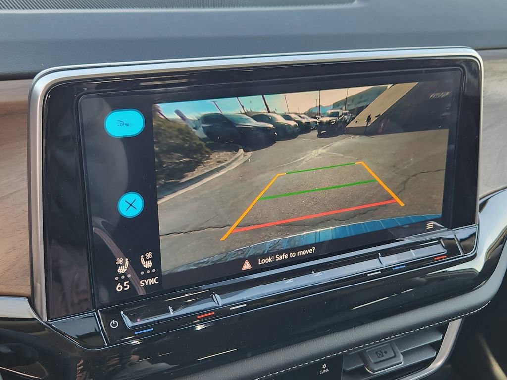 New 2026 Volkswagen Atlas SE image 9