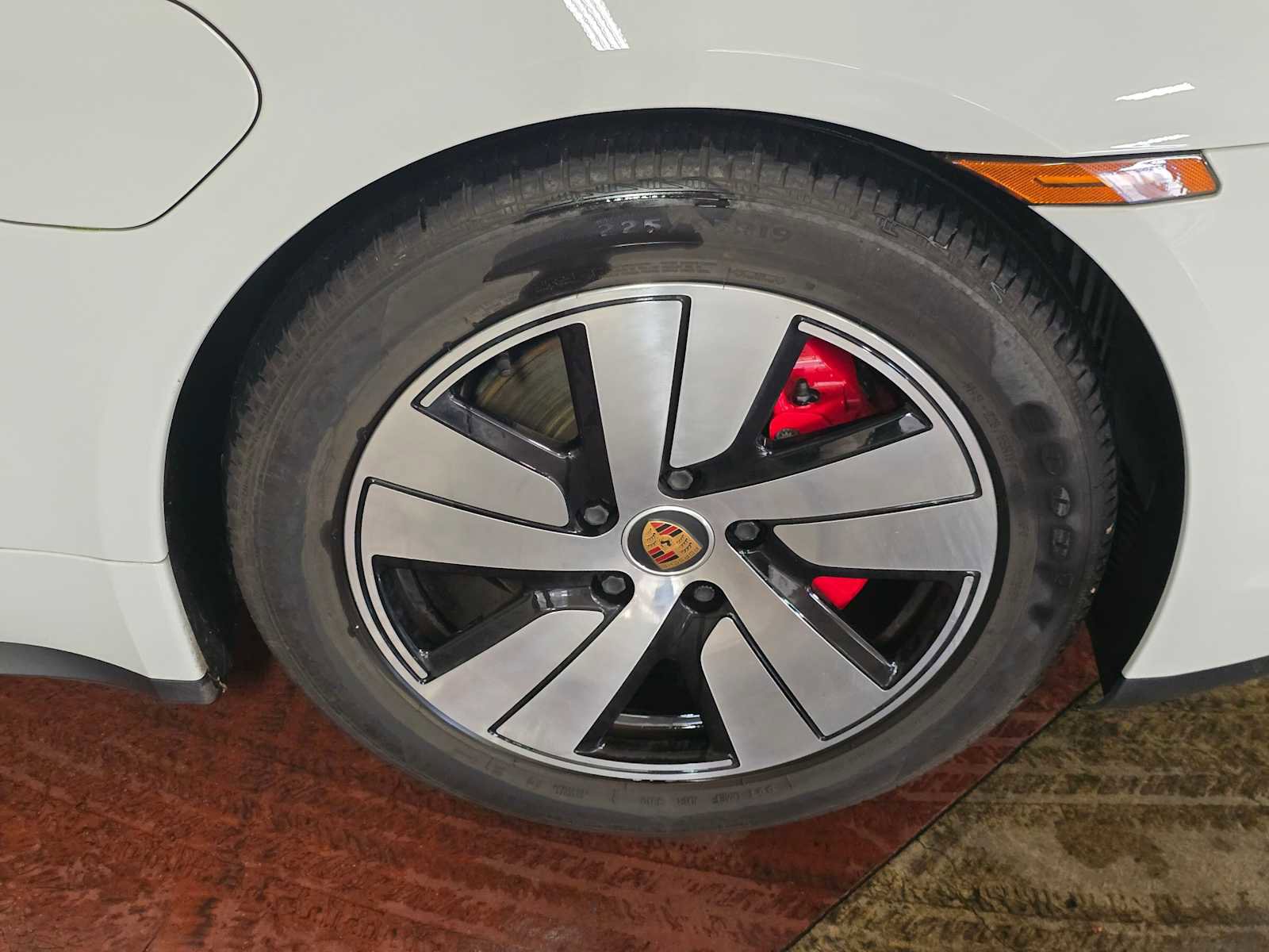 Used 2020 Porsche Taycan 4S image 9