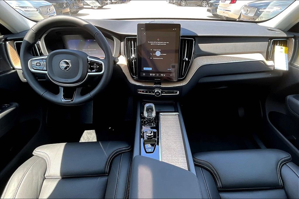 New 2026 Volvo XC60 B5 Ultra w/ Climate Package image 9