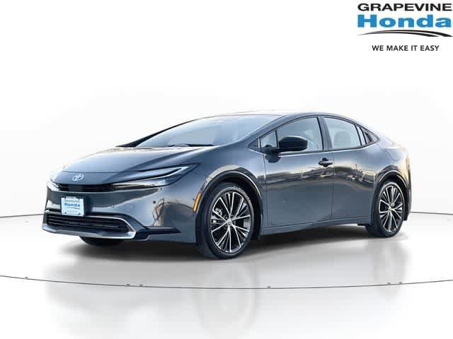 Used 2024 Toyota Prius XLE image 1