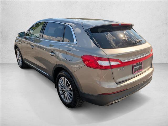 Used 2017 Lincoln MKX Select w/ Select Plus Package FWD image 7