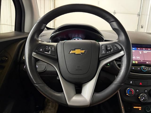 Used 2020 Chevrolet Trax LT w/ LT Convenience Package AWD/4WD image 49