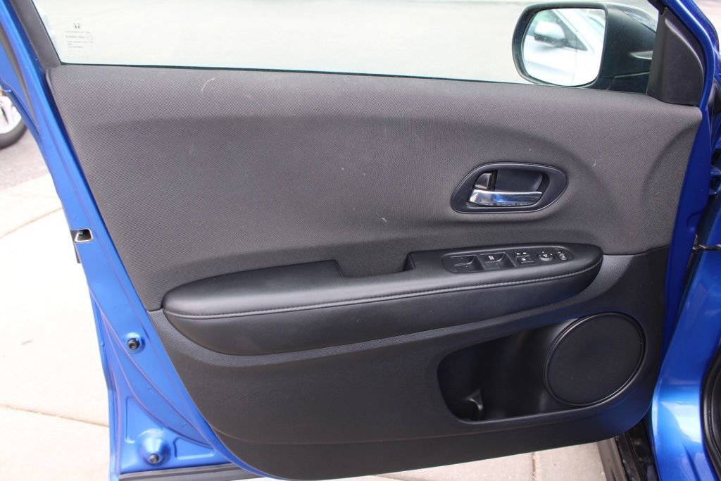 Used 2021 Honda HR-V Sport image 17