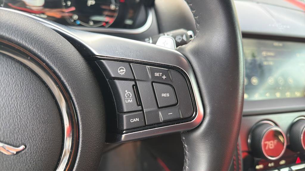Used 2022 Jaguar F-TYPE Convertible RWD image 30
