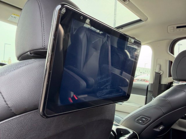Certified 2022 Kia Carnival SX Prestige FWD image 33
