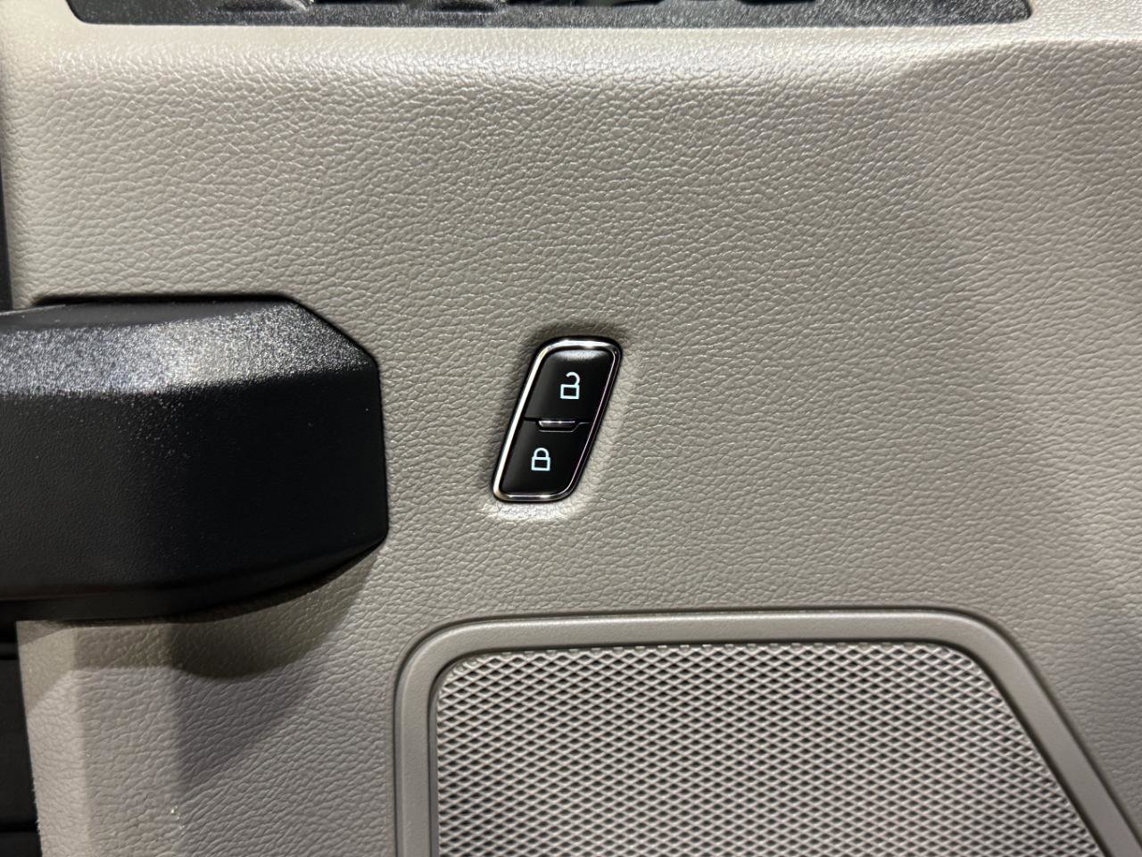 Used 2019 Ford F250 XL w/ Power Equipment Group RWD image 30