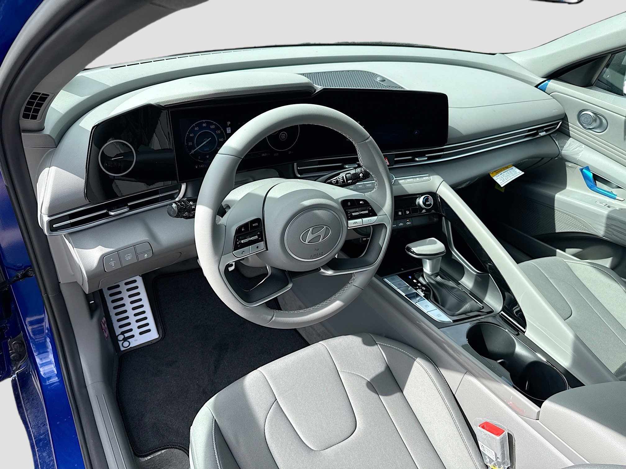New 2026 Hyundai Elantra Sport FWD image 25