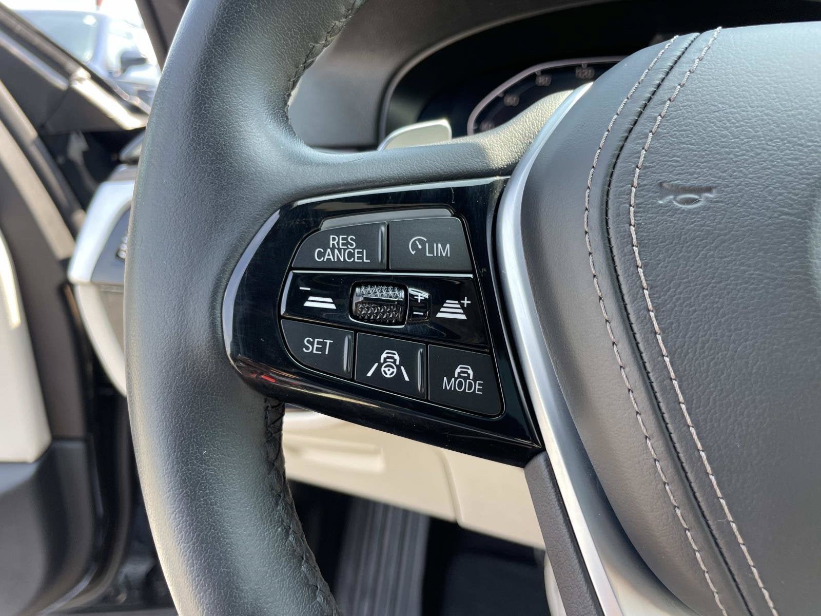 Used 2023 BMW 530e w/ Premium Package RWD image 19