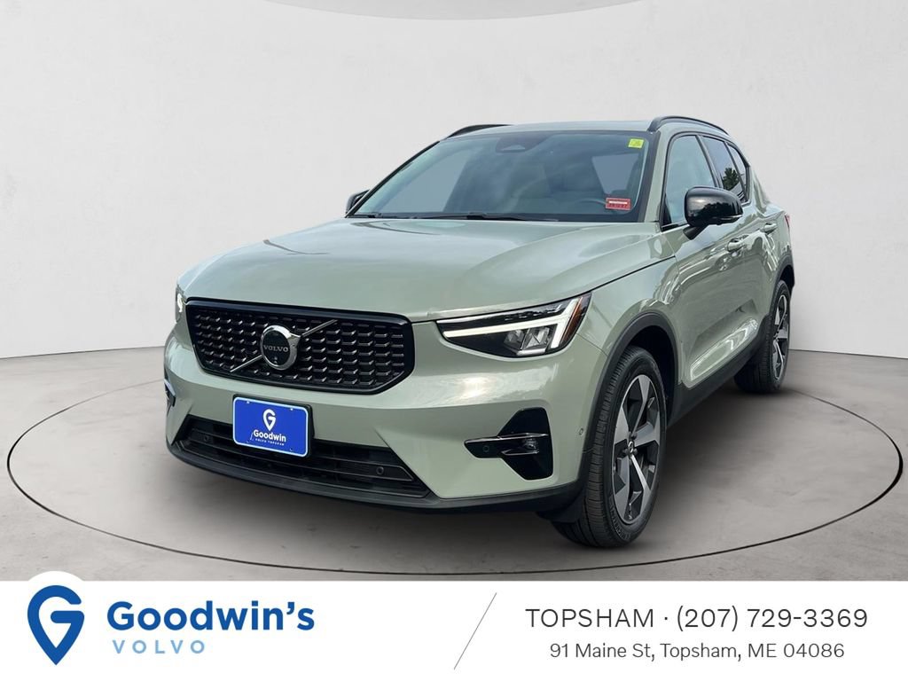 Certified 2025 Volvo XC40 B5 Plus