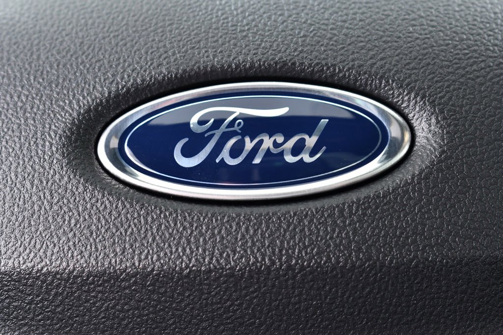 New 2025 Ford Escape ST-Line w/ Cold Weather Package image 34