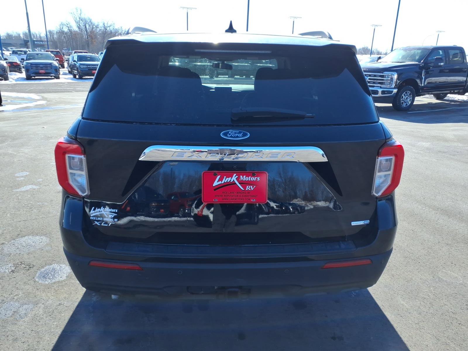 Used 2020 Ford Explorer XLT w/ Class III Trailer Tow Package AWD/4WD image 4