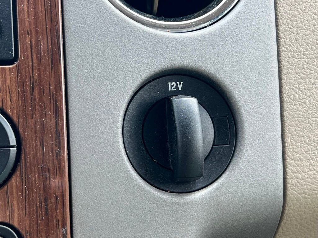 Used 2004 Ford F150 Lariat image 29