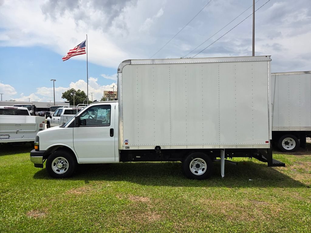 New 2024 Chevrolet Express 3500 w/ Power Convenience Package RWD image 5