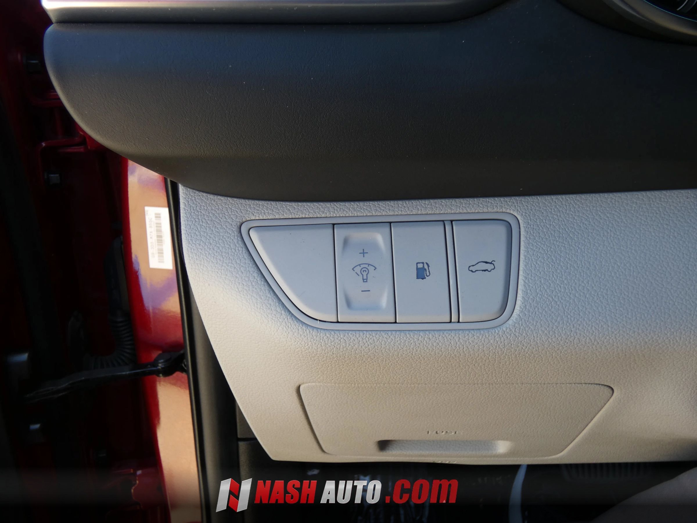 Used 2022 Genesis G70 2.0T RWD image 60