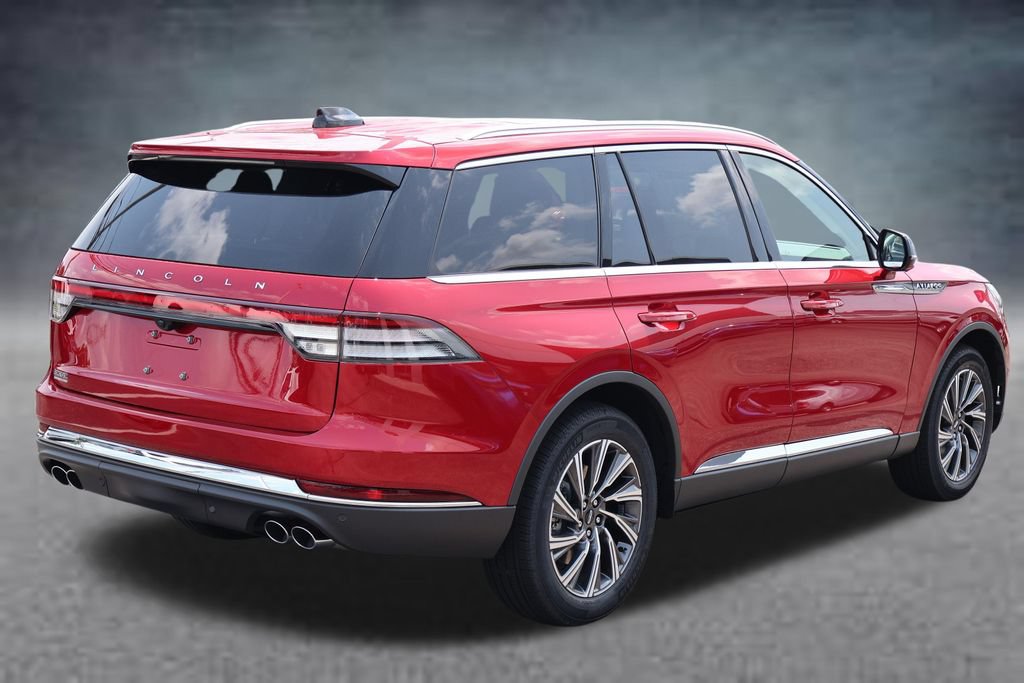New 2026 Lincoln Aviator AWD image 3