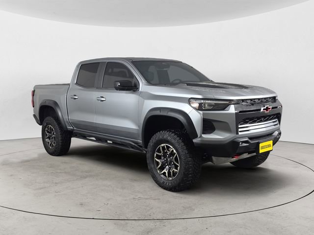 Used 2024 Chevrolet Colorado ZR2 w/ ZR2 Convenience Package III AWD/4WD image 7