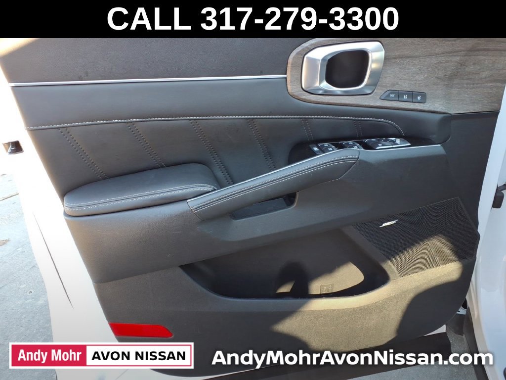 Used 2023 Kia Sorento SX Prestige AWD/4WD image 16