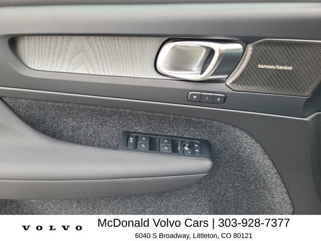 New 2026 Volvo XC40 B5 Ultra w/ Climate Package AWD/4WD image 10