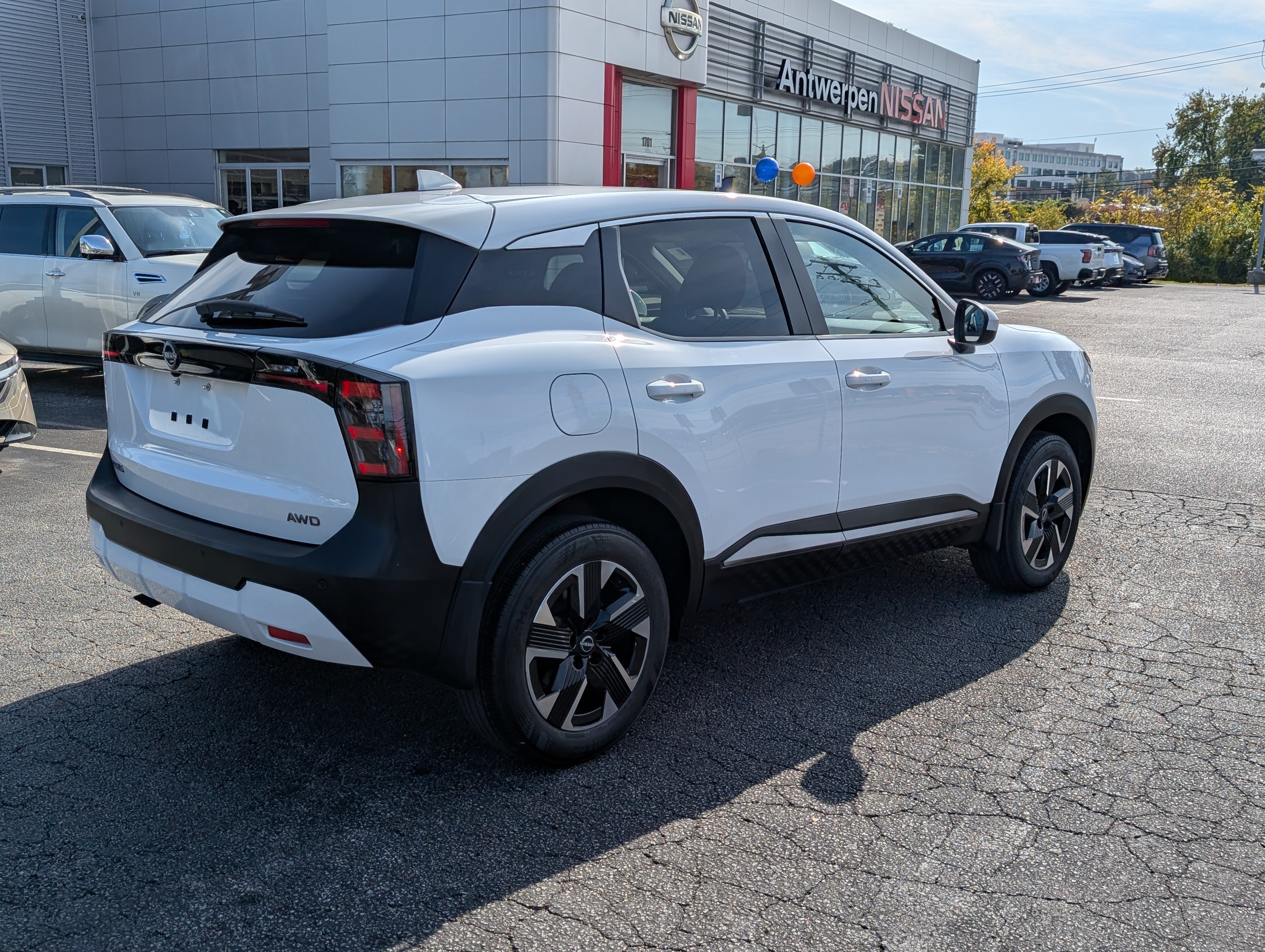 Certified 2025 Nissan Kicks SV AWD/4WD image 3