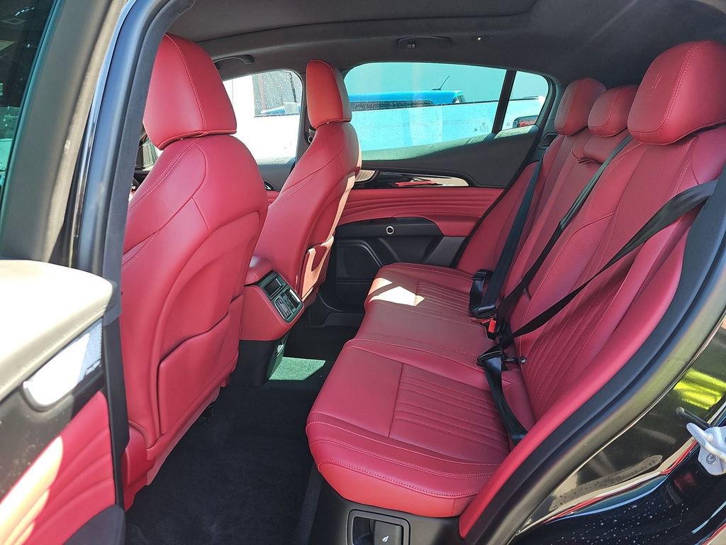 Used 2023 Maserati Grecale Modena image 9