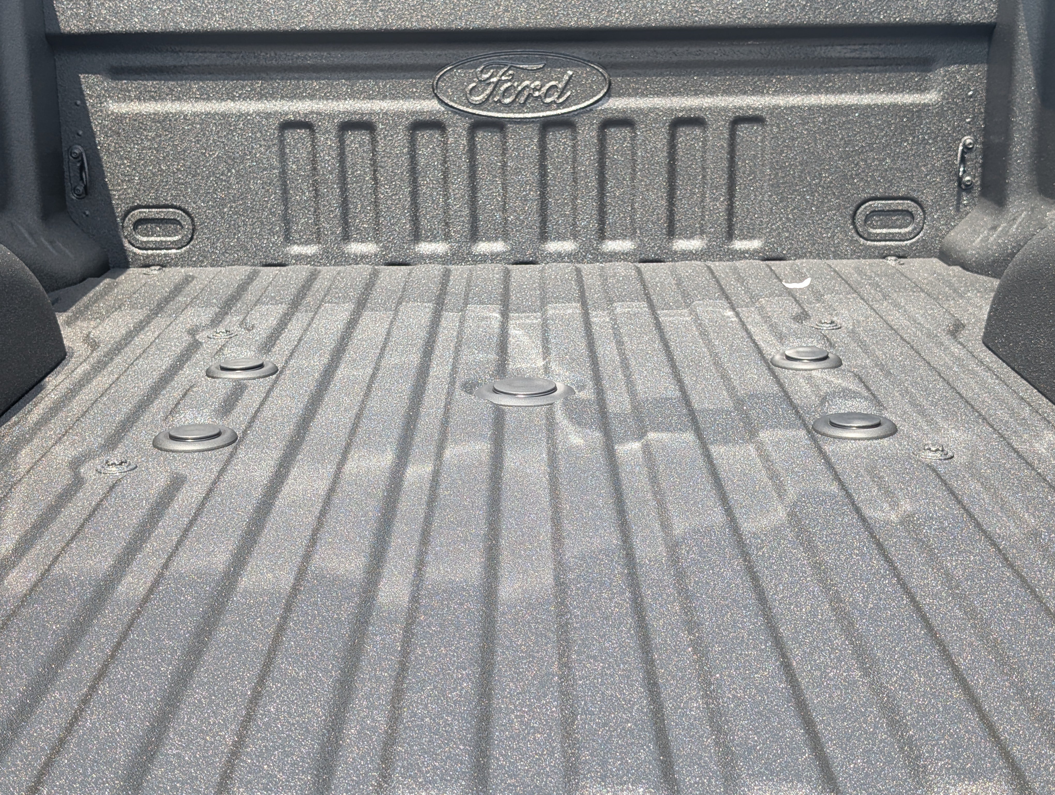 New 2026 Ford F250 Lariat w/ Black Appearance Package AWD/4WD image 9