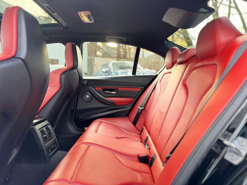 Used 2018 BMW M3 image 21