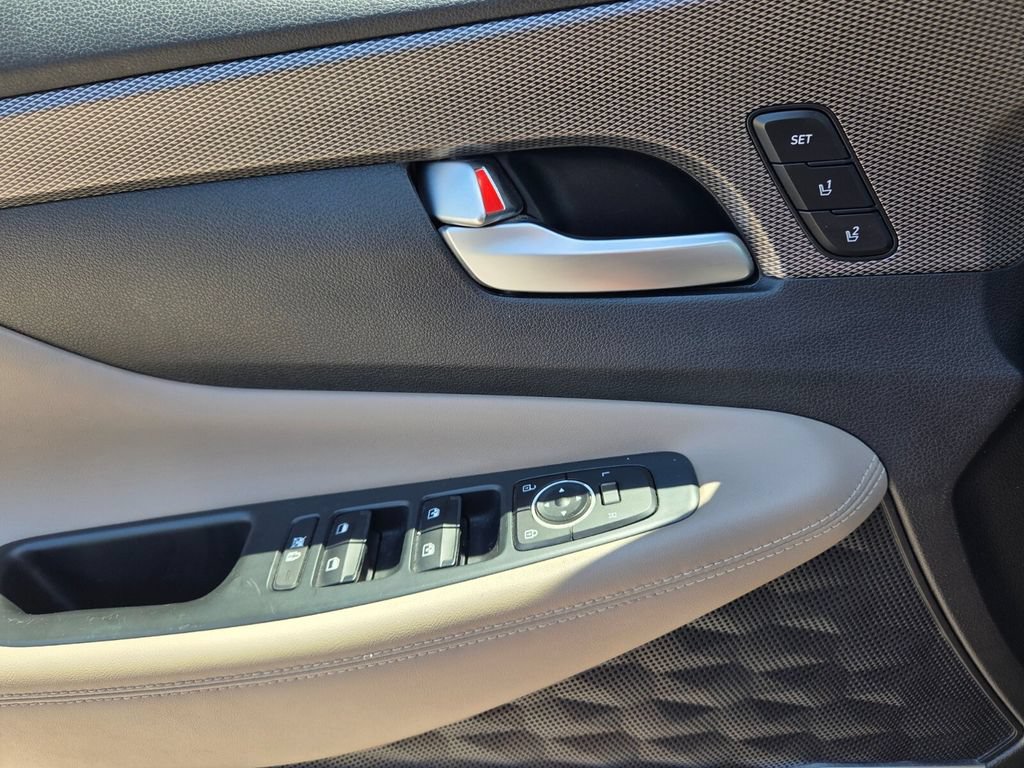 Used 2020 Hyundai Santa Fe Limited FWD image 24