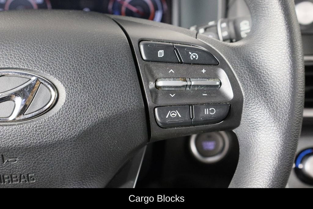 Used 2023 Hyundai Kona SE w/ Cargo Package image 10