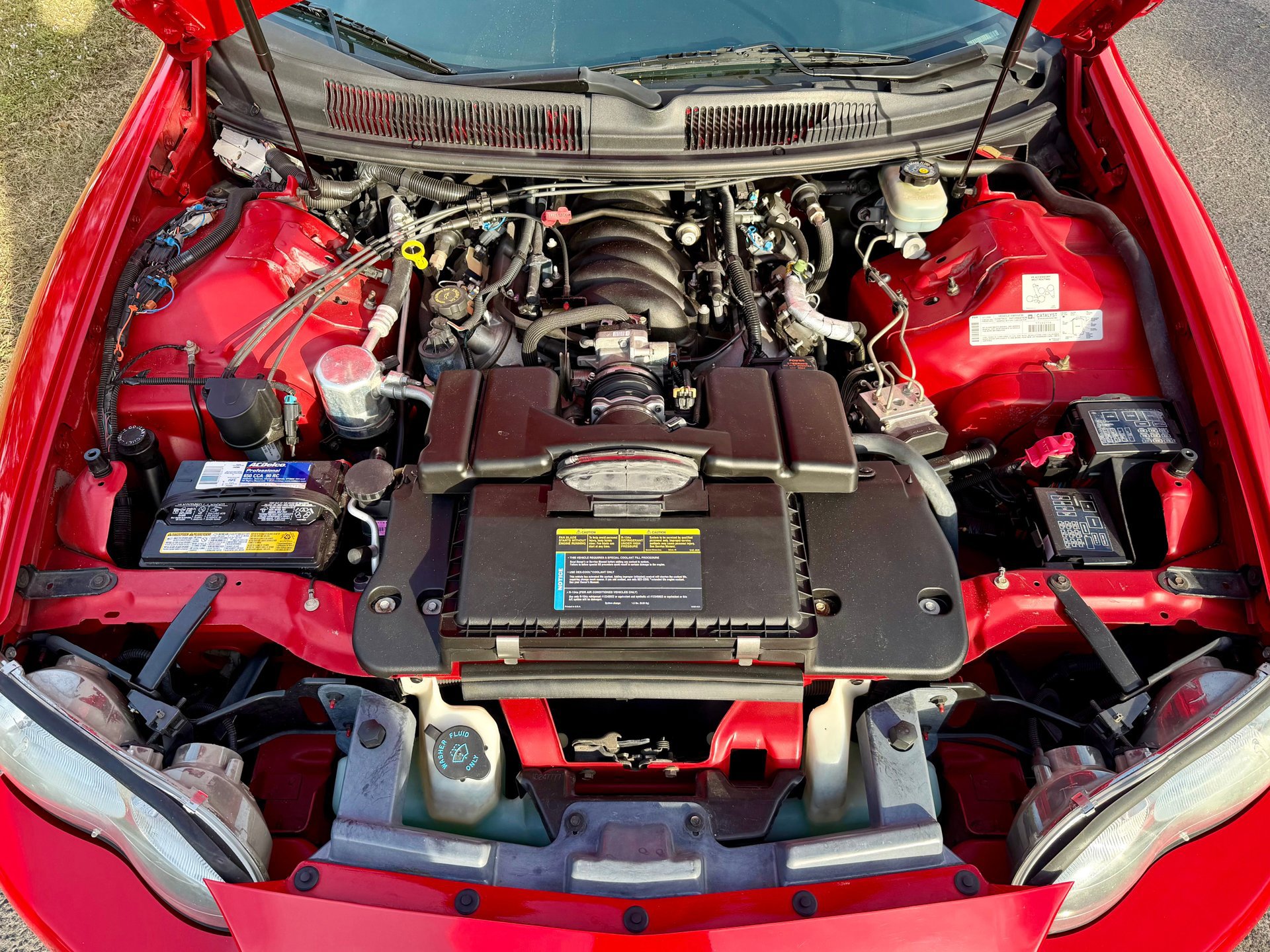 Used 2000 Chevrolet Camaro Z28 w/ SS Performance/Appearance Pkg image 8