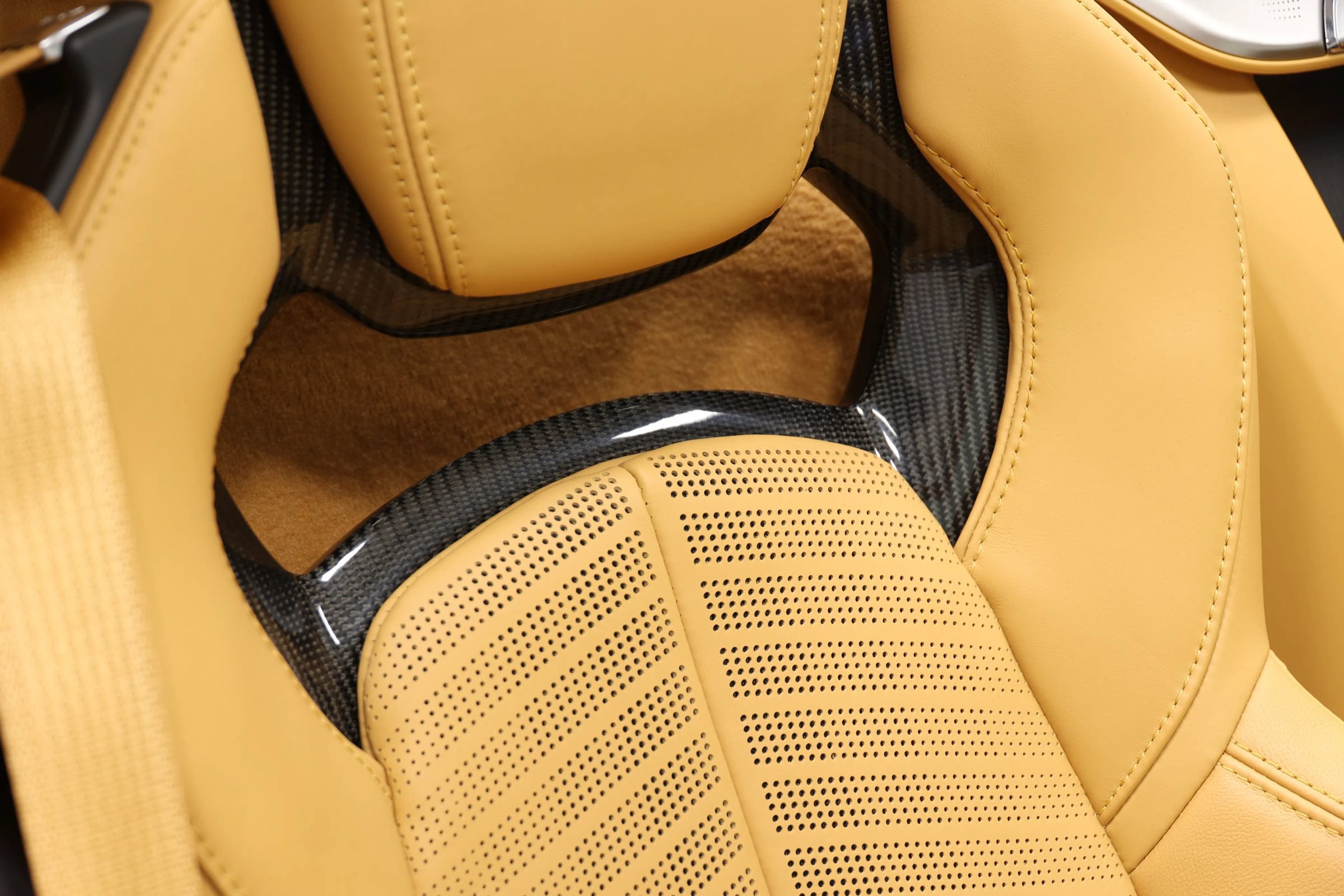 Used 2022 Chevrolet Corvette Stingray Premium Conv w/ Z51 Performance Package RWD image 80