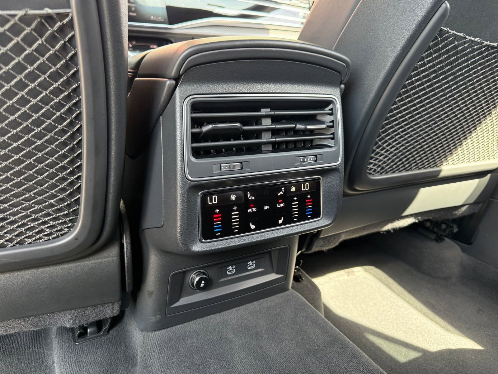 Used 2021 Audi RS Q8 AWD/4WD image 26