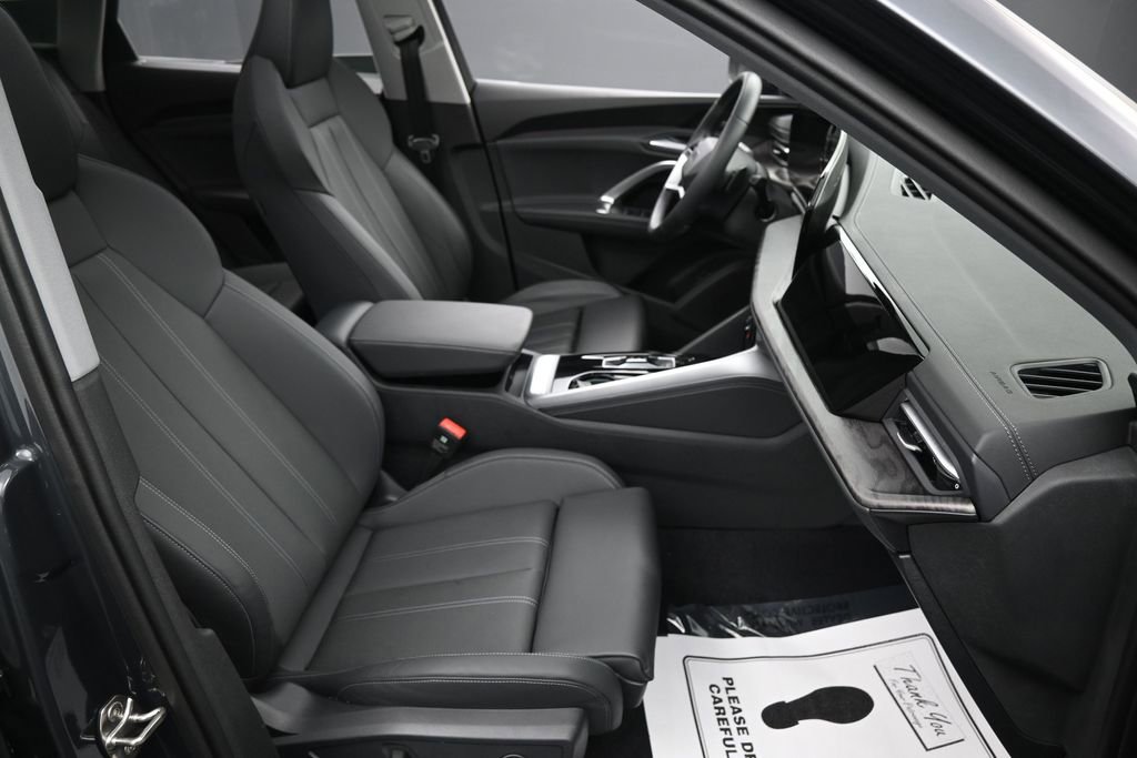 Used 2025 Audi Q5 Premium Plus w/ Premium Plus AWD/4WD image 32