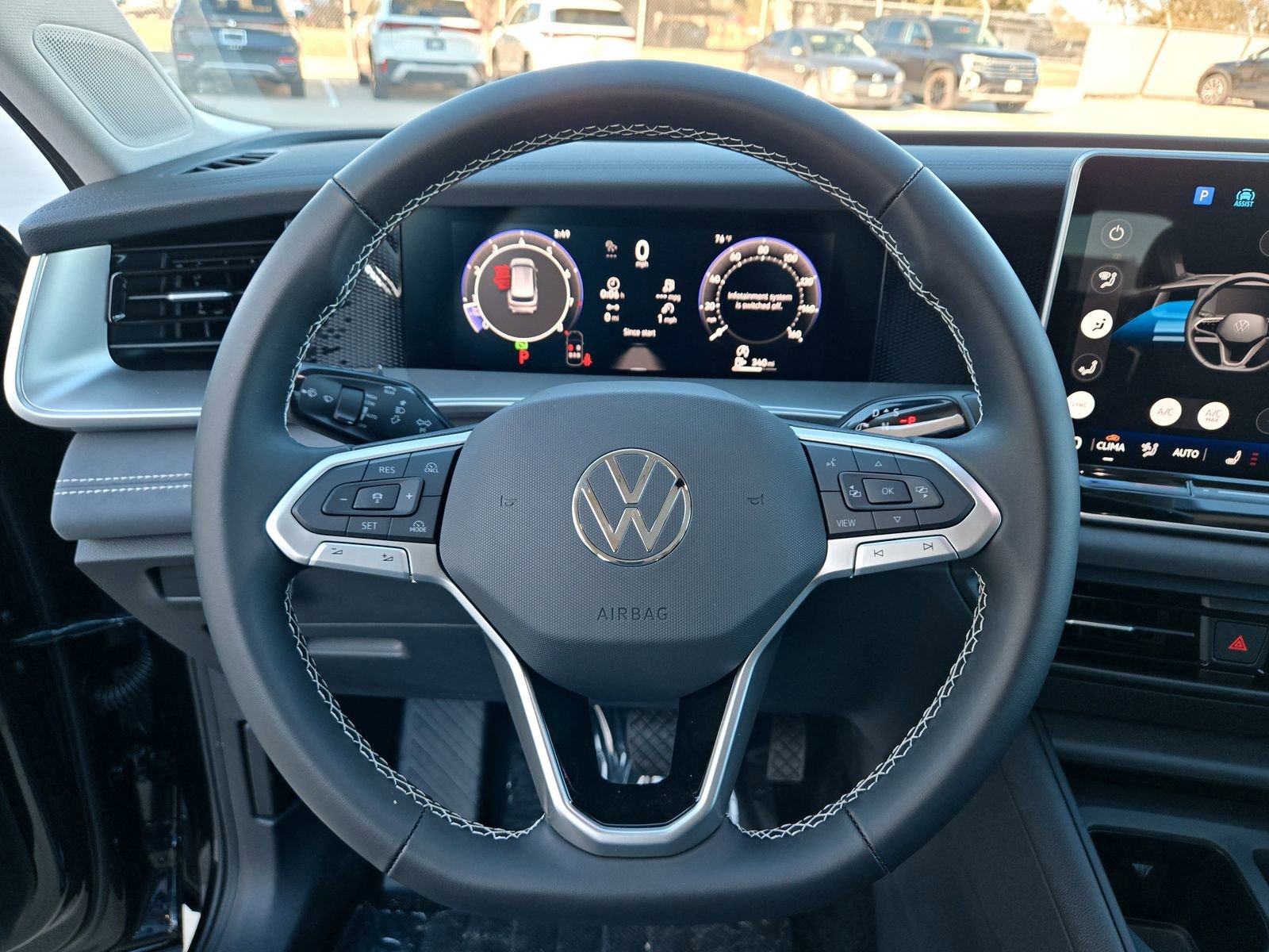 New 2026 Volkswagen Tiguan SE image 10